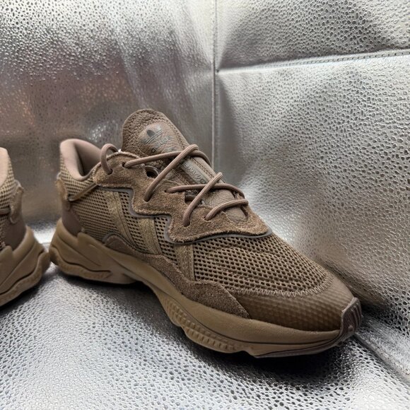 Size 10 Adidas Ozweego Earth Strata Dark Brown Lace Up Womens Sneakers IG4184 - Picture 7 of 13